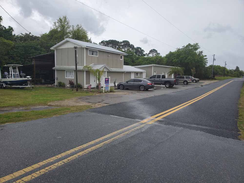 View Carrabelle FL lodge pictures